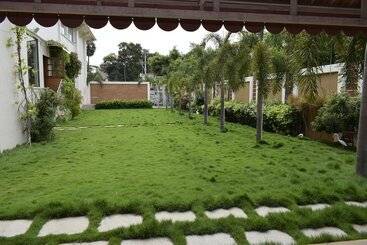 هتل Sri Kavimany Residency, Near Auro Beach