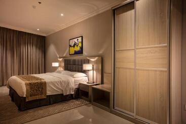 Somedays Hotel Suites