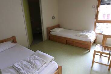 Herberge Auberge De Jeunesse Hi Pontarlier