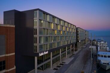 هتل Sable At Navy Pier Chicago, Curio Collection By Hilton