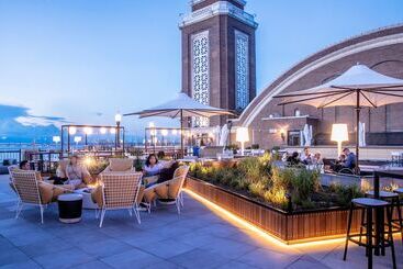 هتل Sable At Navy Pier Chicago, Curio Collection By Hilton