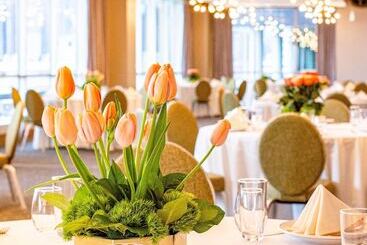 هتل Sable At Navy Pier Chicago, Curio Collection By Hilton