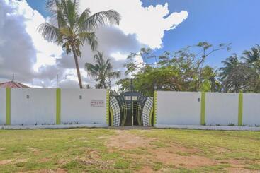 هتل Villa Ameera Malindi
