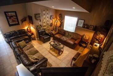 The Fraser River's Edge B&b Lodge