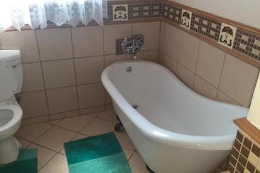 住宿加早餐  Karl Heyne Guesthouse Double Room