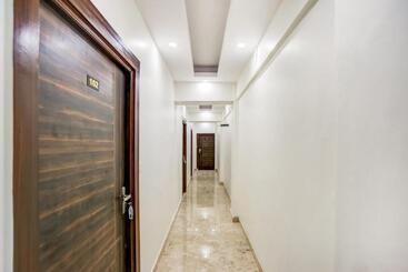 هتل Flagship 75676 New Daffodil Inn