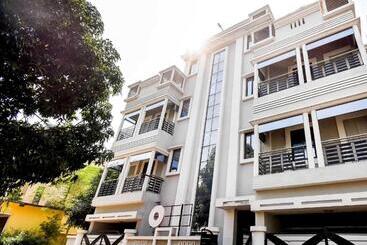 هتل Flagship 75693 Pradhan Palace