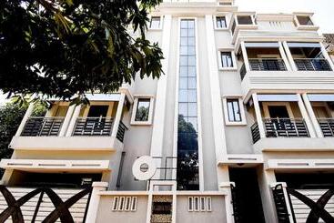 هتل Flagship 75693 Pradhan Palace