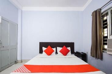 هتل Flagship 75693 Pradhan Palace