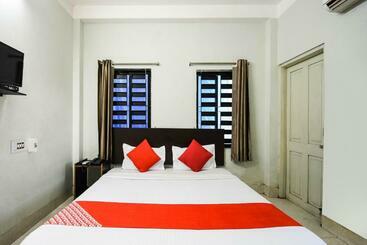 هتل Flagship 75693 Pradhan Palace