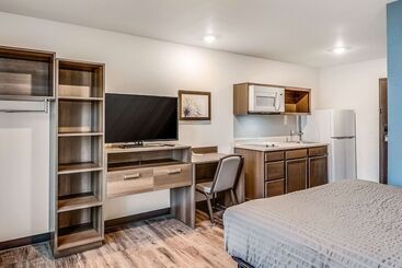 هتل Woodspring Suites West Des Moines