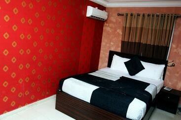 Jonaith Hotels & Suites