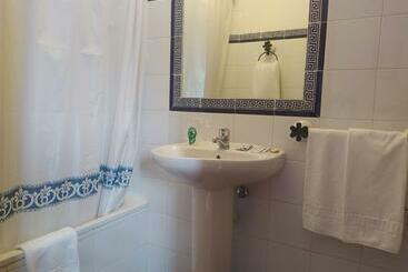 פנסיון Hostal Urbión