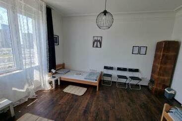 Downtown Belgrade Hostel And Apartments