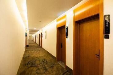 هتل Greentree Inn Qinhuangdao Beidaihe