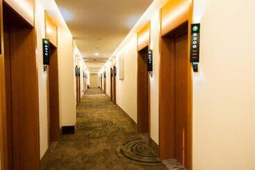هتل Greentree Inn Qinhuangdao Beidaihe