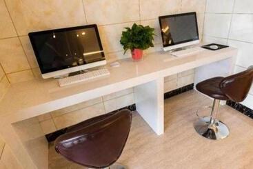 هتل Greentree Inn Qinhuangdao Beidaihe
