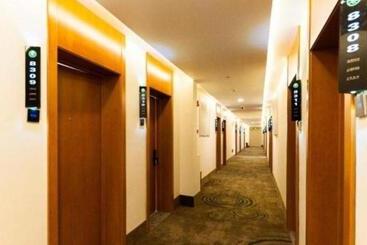 هتل Greentree Inn Qinhuangdao Beidaihe