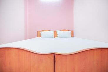 فندق Spot On 60818 Sheetal Guest House