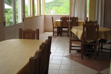 هاستل Balcon De Los Molles
