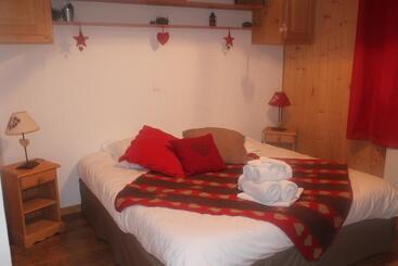 Bed And Breakfast Chalet Manava