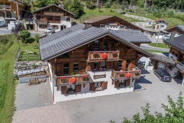 Bed And Breakfast Chalet Manava