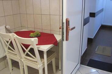 تختخواب و صبحانه Villa Elitte Predeal