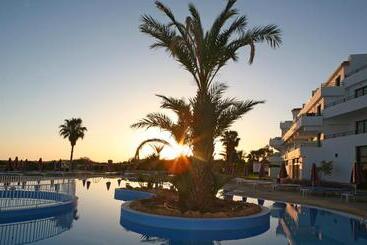 Corallia Beach Hotel Apartments