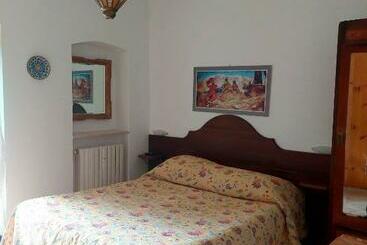 هتل Agriturismo Tholos