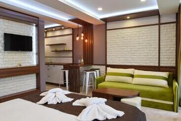 هتل Green Life Boutique Apartments