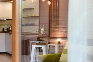 هتل Green Life Boutique Apartments