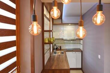 هتل Green Life Boutique Apartments