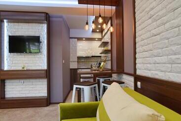 هتل Green Life Boutique Apartments