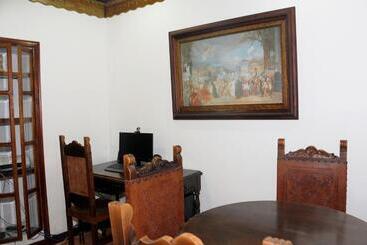 هتل Y Restaurante Colonial Popayan