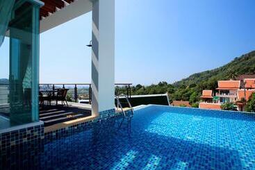 استراحتگاه Kata Sea View Villas