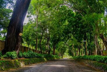 Tamarind Tree Garden Resort   Katunayake