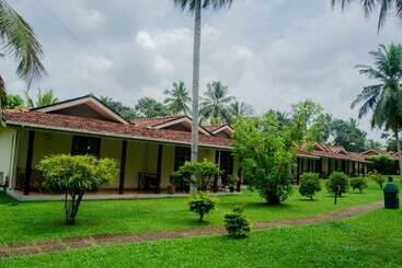 Tamarind Tree Garden Resort   Katunayake