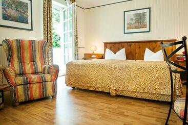 Landgasthof & Hotel Jagdhof