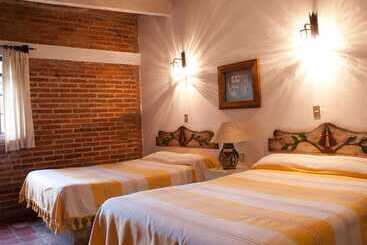هتل Cabañas Quinta Patricia