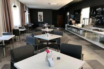 هتل Jinjiang Inn Select Shanghai International Resort Area East Kangqiao Road