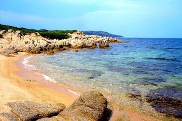 تختخواب و صبحانه Brise Marine