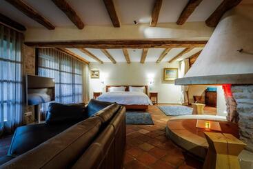 ホテル Auberge Saint Walfrid Hôtel Restaurant & Spa