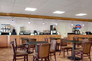 هتل Baymont By Wyndham Elizabethtown