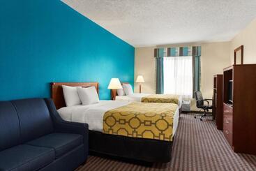 هتل Baymont By Wyndham Elizabethtown