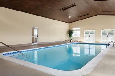 هتل Baymont By Wyndham Elizabethtown