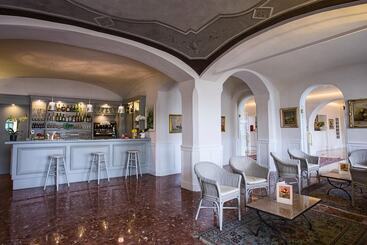هتل Beau Rivage