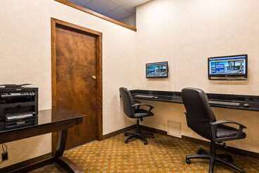 هتل Best Western Plus Chicago Hillside