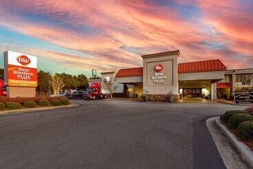 هتل Best Western Plus Madisonhuntsville