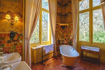 هتل Château La Comtesse De Loire & Spa