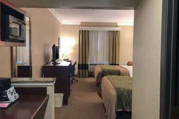 هتل Comfort Inn Early Brownwood